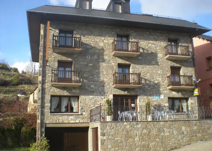 Nieves Hotel Linás de Broto